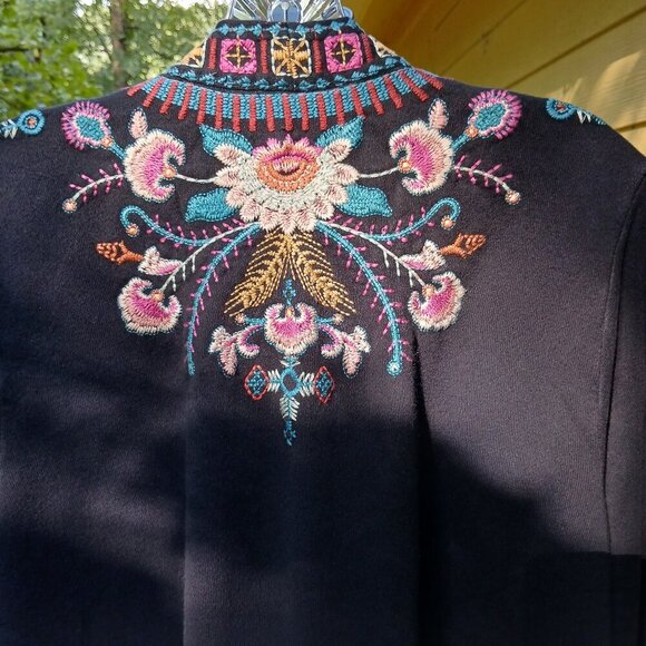 'Delphine' Draped Cardigan Black Cardigan Vibrant Floral Floral Embroidery SzL - Picture 10 of 12